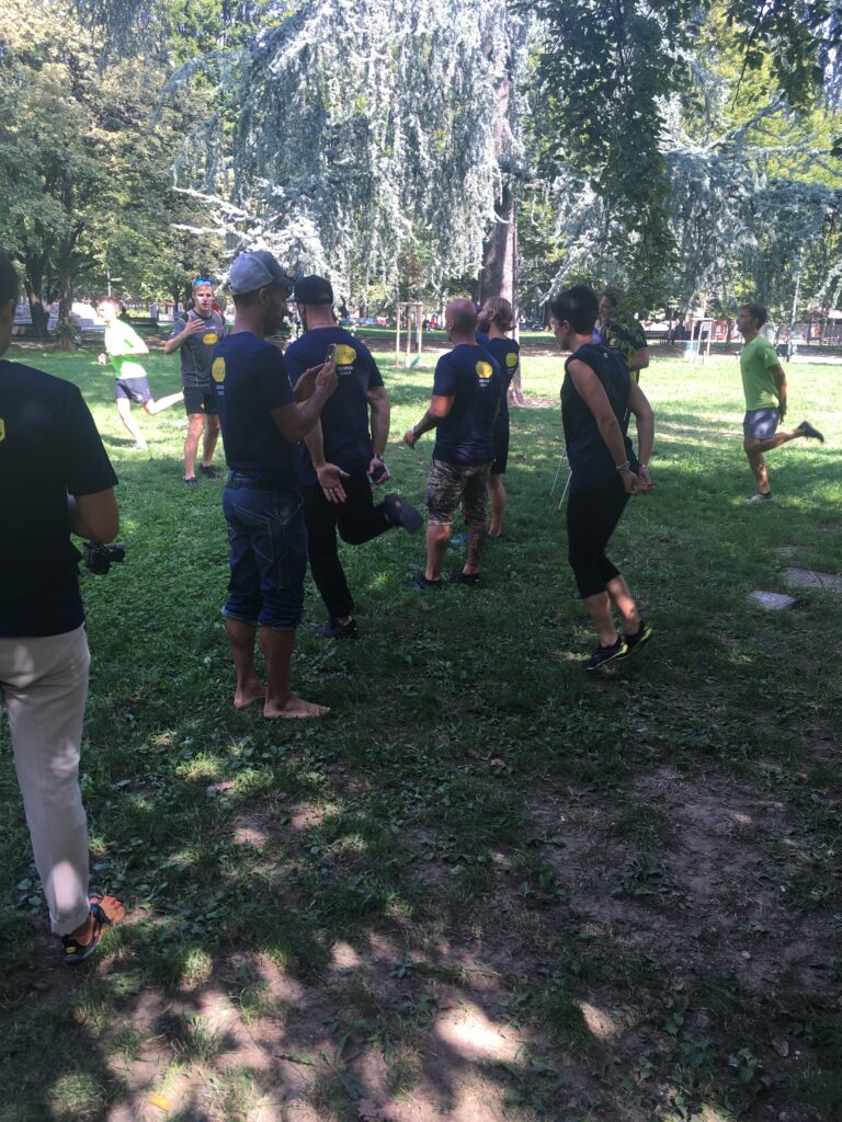 giornata di meeting a Milano per peralare sulla corsa naturale con lpì'osteopata e atleta trial run Carlton Rowlands